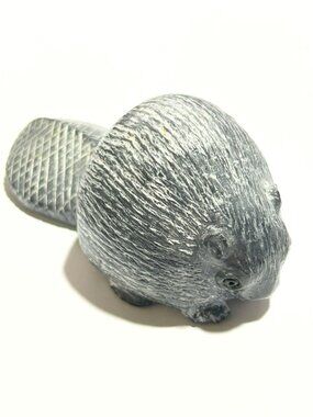 “WOLF ORIGINAL” Beaver Sculpture Made IN CANADA Collectable